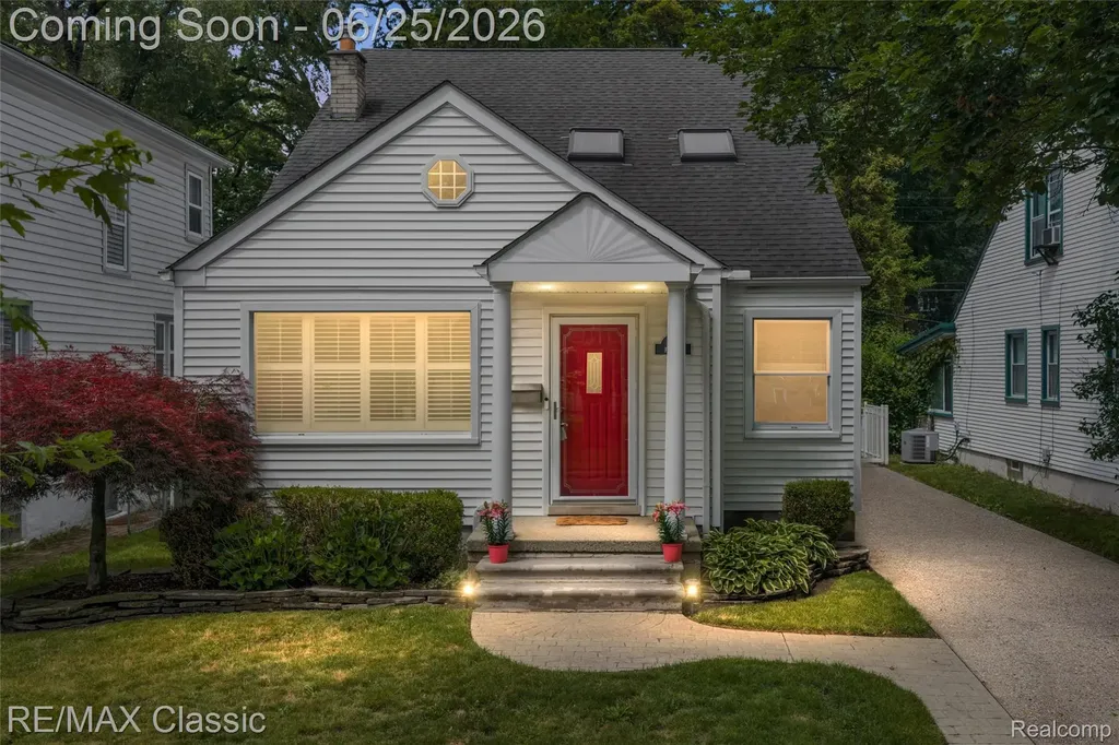 605 Fernwood Road Royal Oak City MI 48067