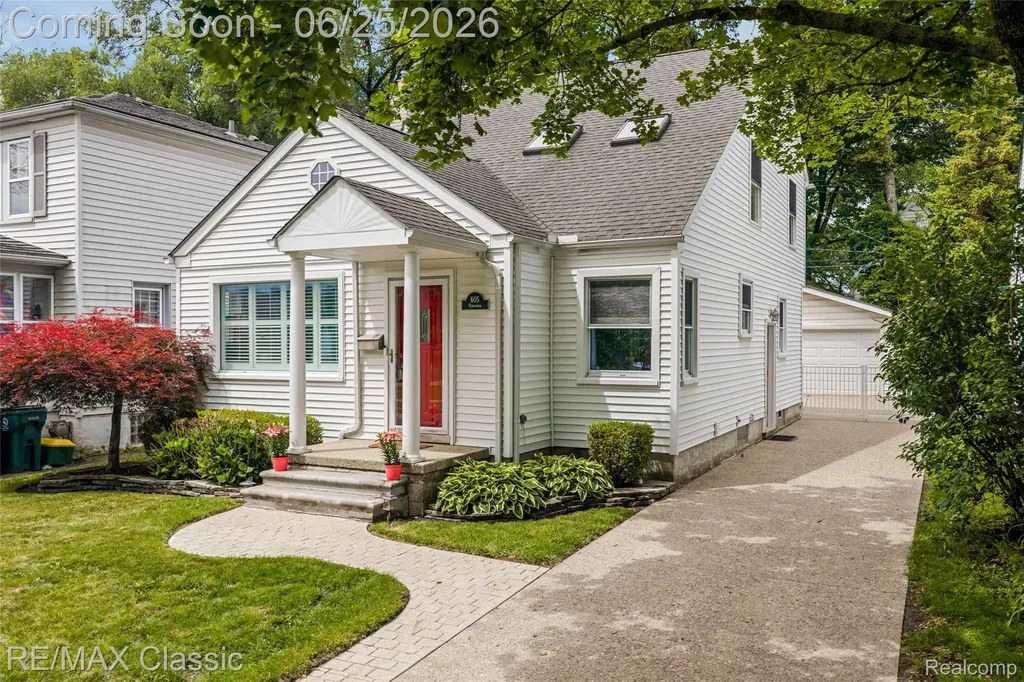605 Fernwood Road Royal Oak City MI 48067