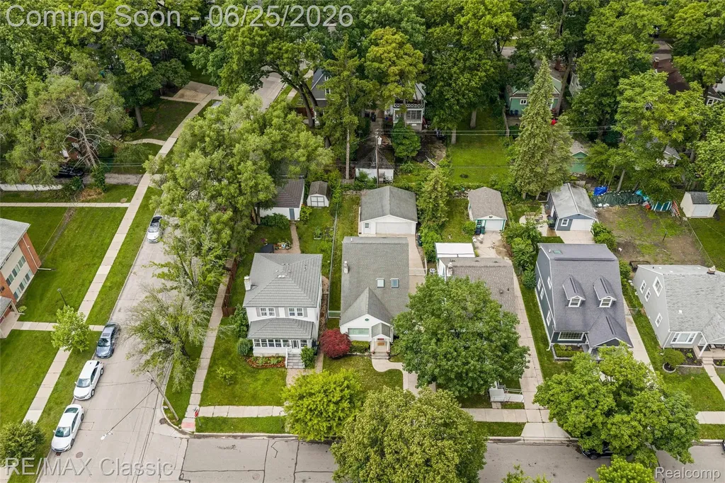 605 Fernwood Road Royal Oak City MI 48067