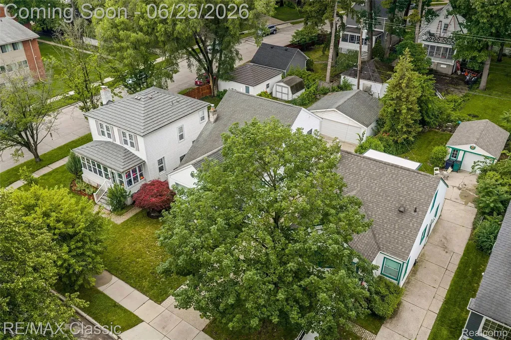 605 Fernwood Road Royal Oak City MI 48067
