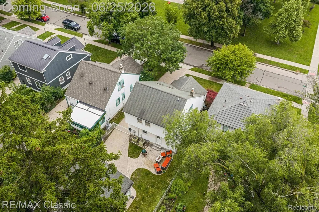 605 Fernwood Road Royal Oak City MI 48067