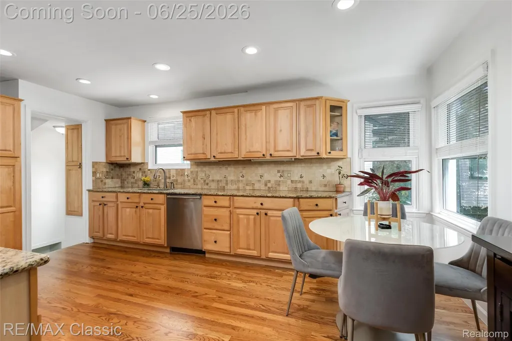 605 Fernwood Road Royal Oak City MI 48067