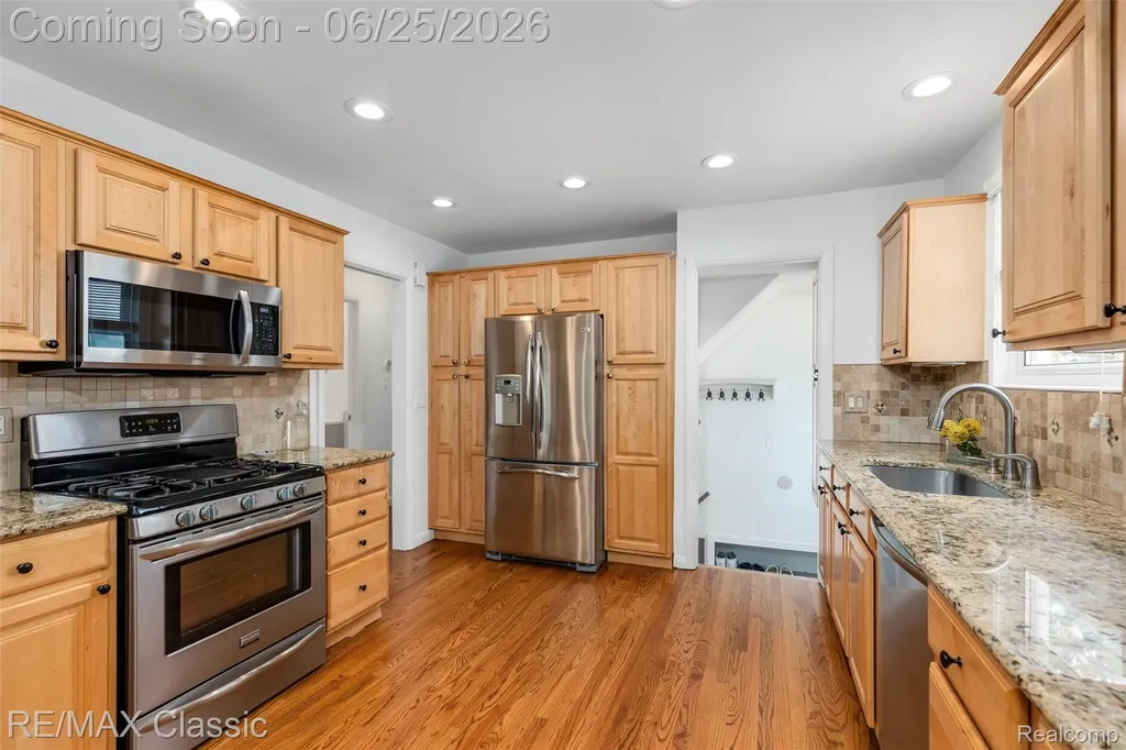 605 Fernwood Road Royal Oak City MI 48067