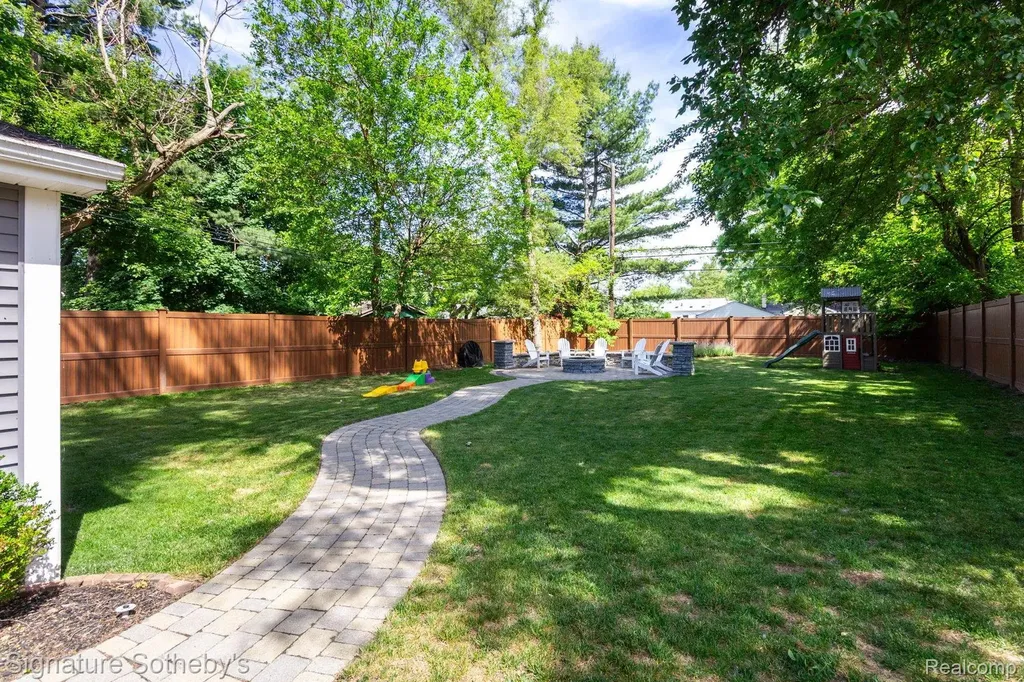 701 Millard Avenue Royal Oak City MI 48073