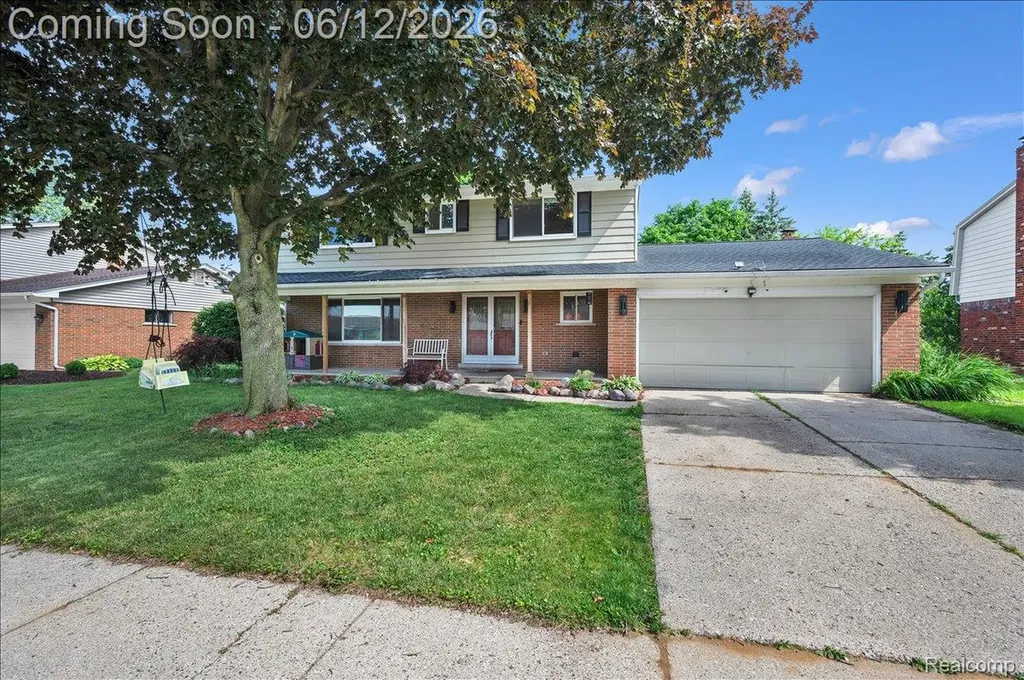 16625 Monticello Drive Clinton Charter Township MI 48038