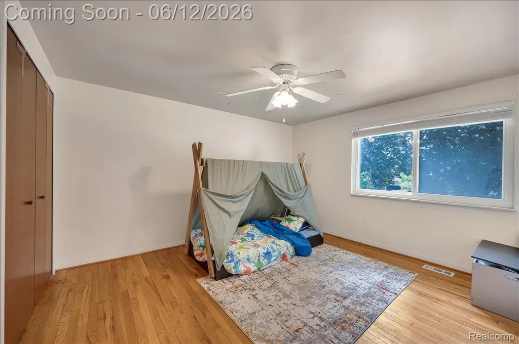 16625 Monticello Drive Clinton Charter Township MI 48038