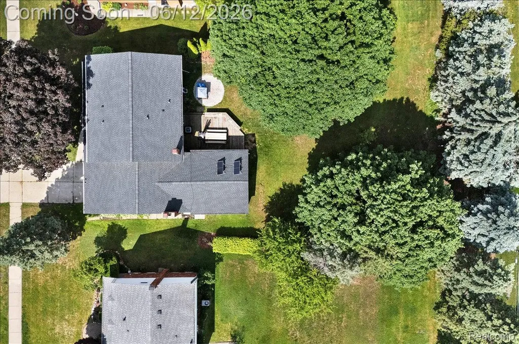 16625 Monticello Drive Clinton Charter Township MI 48038