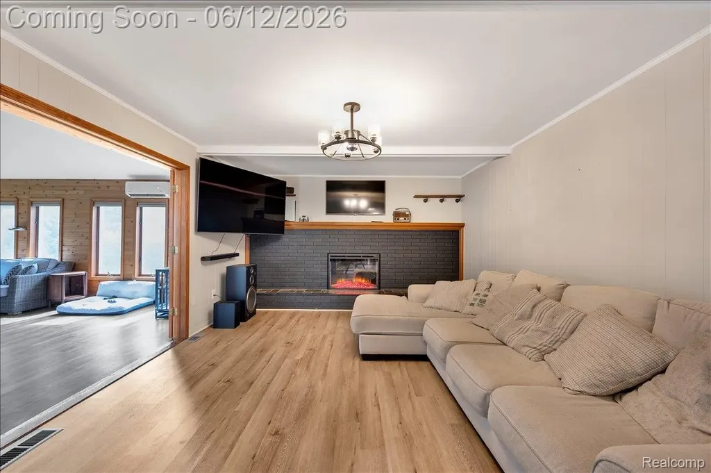 16625 Monticello Drive Clinton Charter Township MI 48038