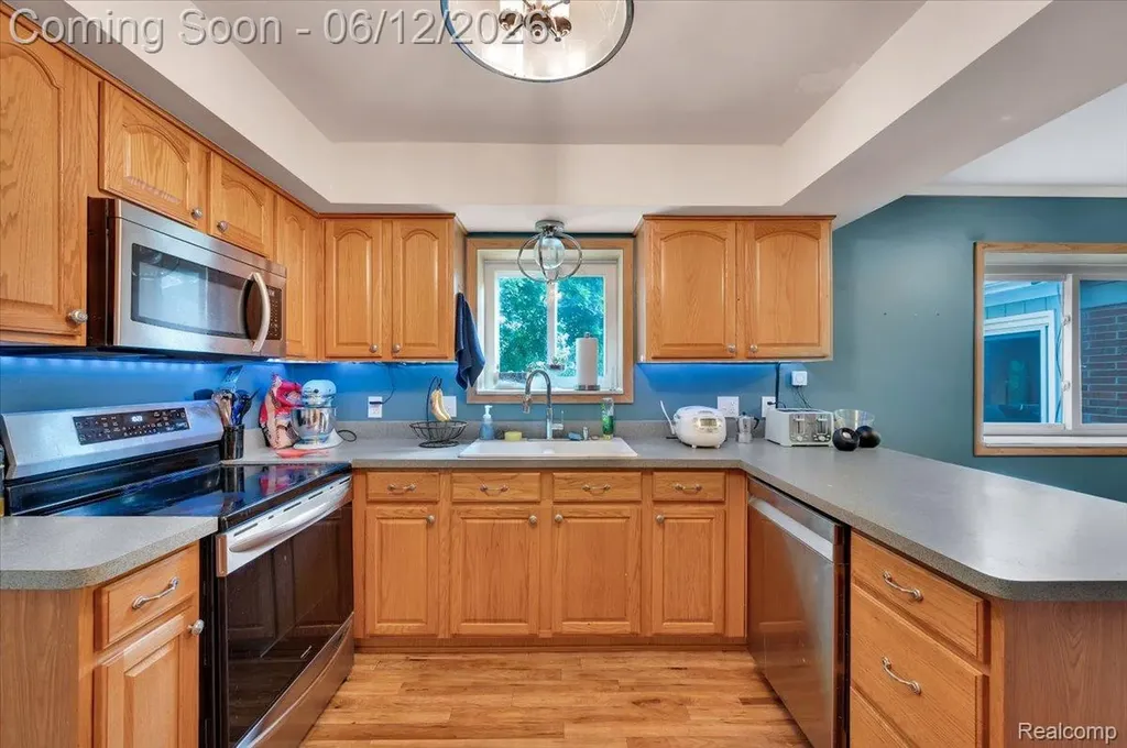 16625 Monticello Drive Clinton Charter Township MI 48038