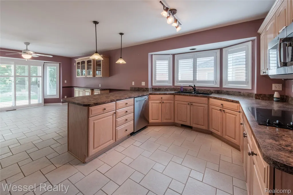 17575 Rocco Drive Macomb Township MI 48044
