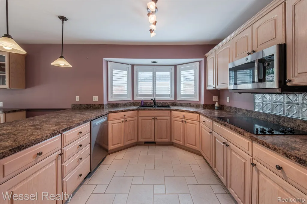 17575 Rocco Drive Macomb Township MI 48044