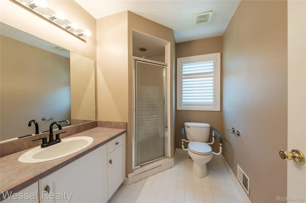 17575 Rocco Drive Macomb Township MI 48044