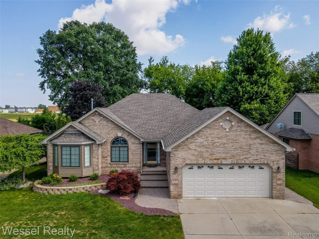 17575 Rocco Drive Macomb Township MI 48044