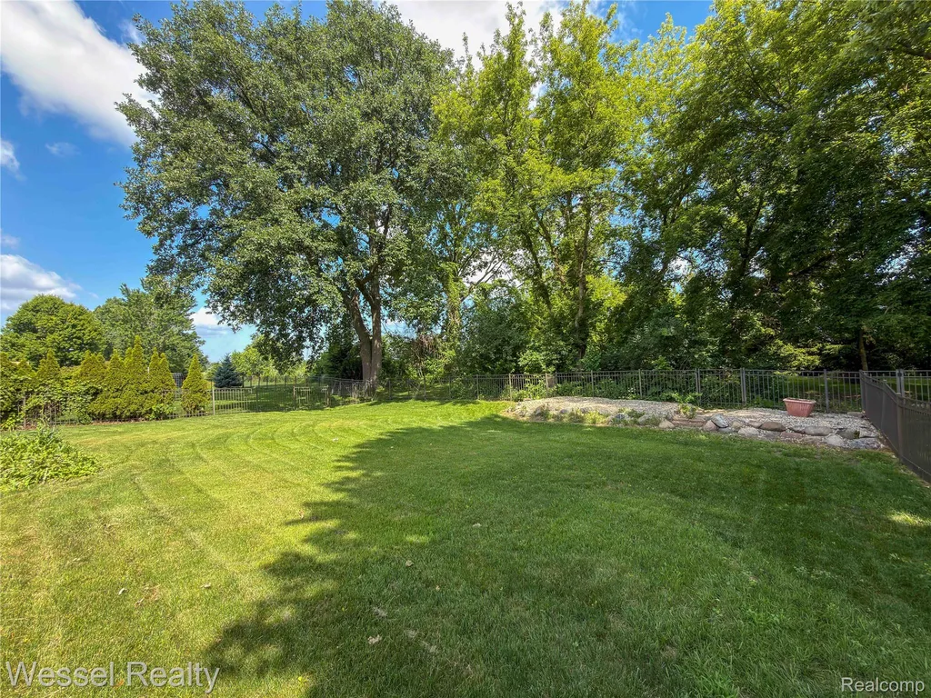 17575 Rocco Drive Macomb Township MI 48044