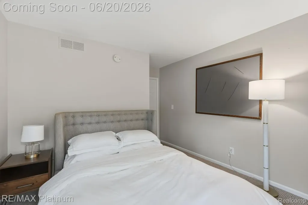 814 Whisperwood Drive Fenton City MI 48430