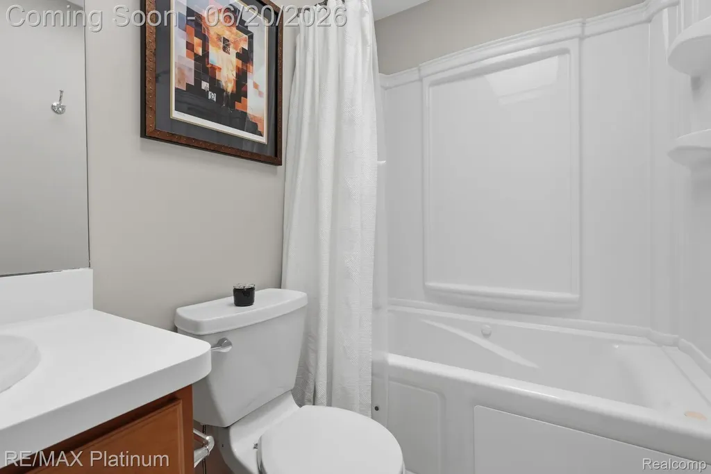 814 Whisperwood Drive Fenton City MI 48430