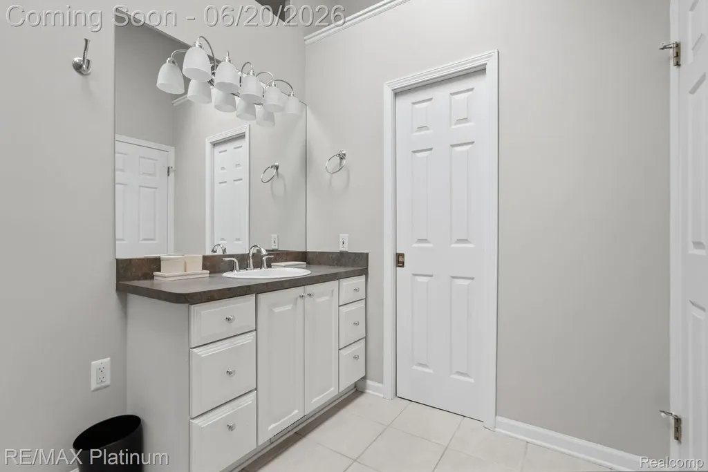 814 Whisperwood Drive Fenton City MI 48430