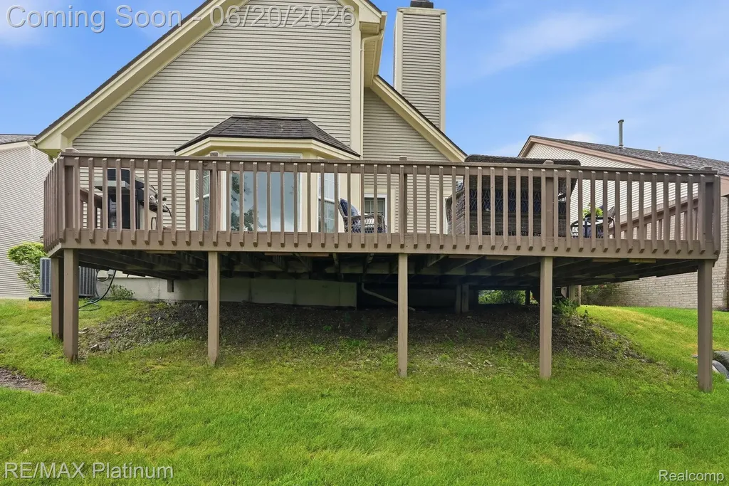 814 Whisperwood Drive Fenton City MI 48430