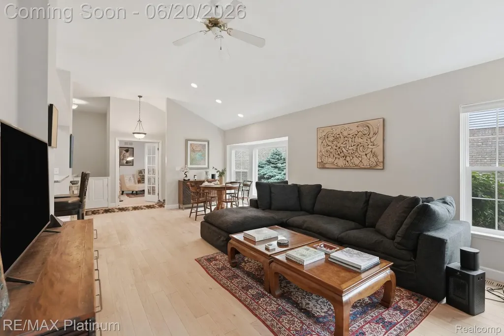 814 Whisperwood Drive Fenton City MI 48430