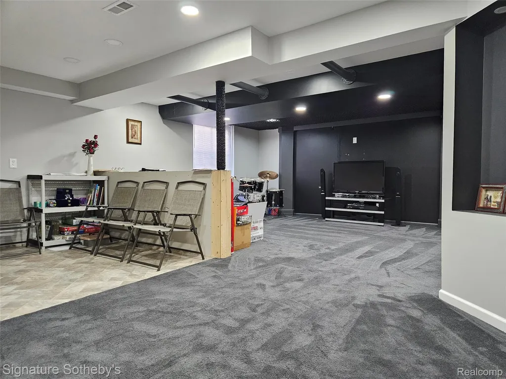 9582 Falmouth Drive Ypsilanti Charter Township MI 48197