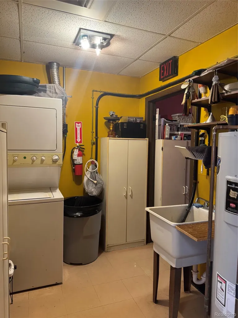 1388 W Bristol Road Flint Charter Township MI 48507