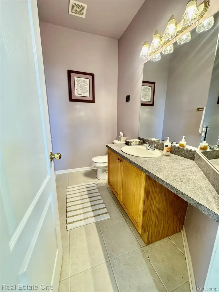 1668 S Shore Drive Rochester Hills City MI 48307