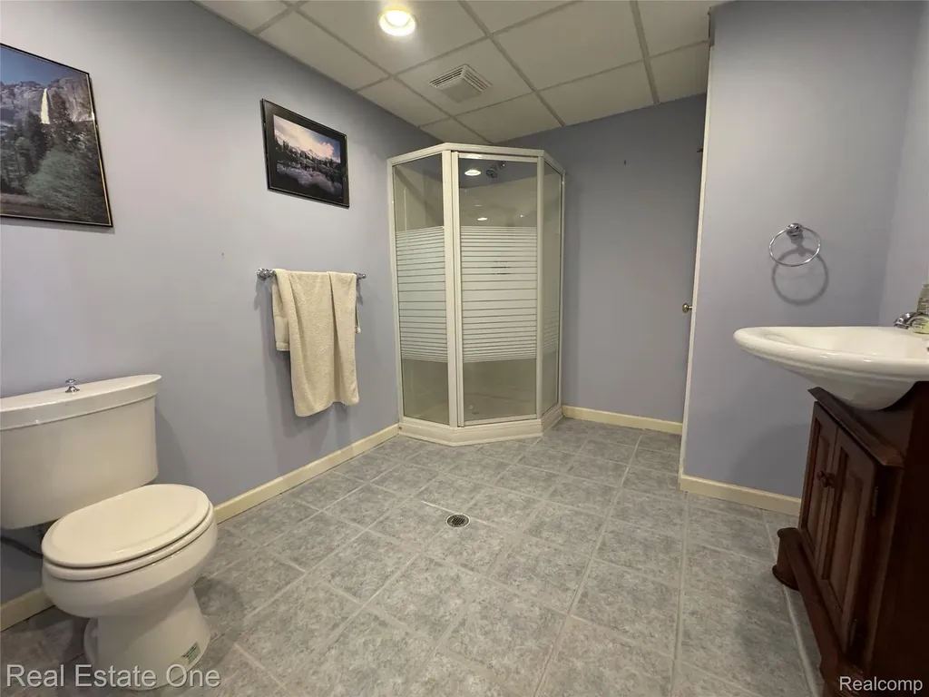 1668 S Shore Drive Rochester Hills City MI 48307