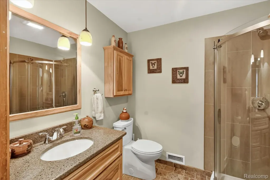 9220 Junebug Lane Lake Township MI 48629