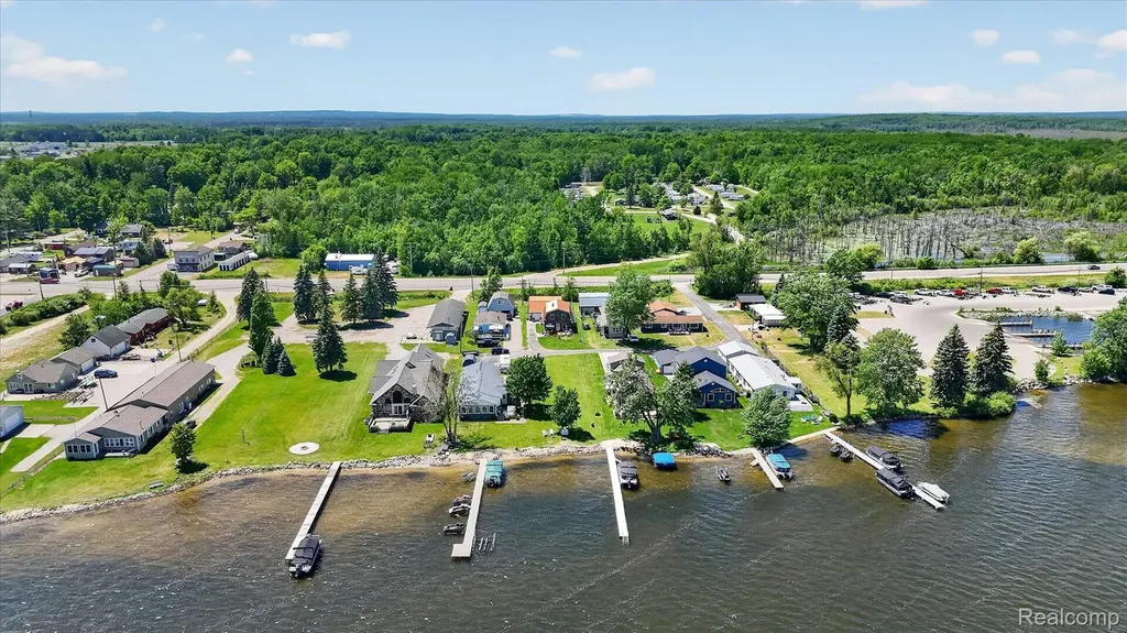 9220 Junebug Lane Lake Township MI 48629