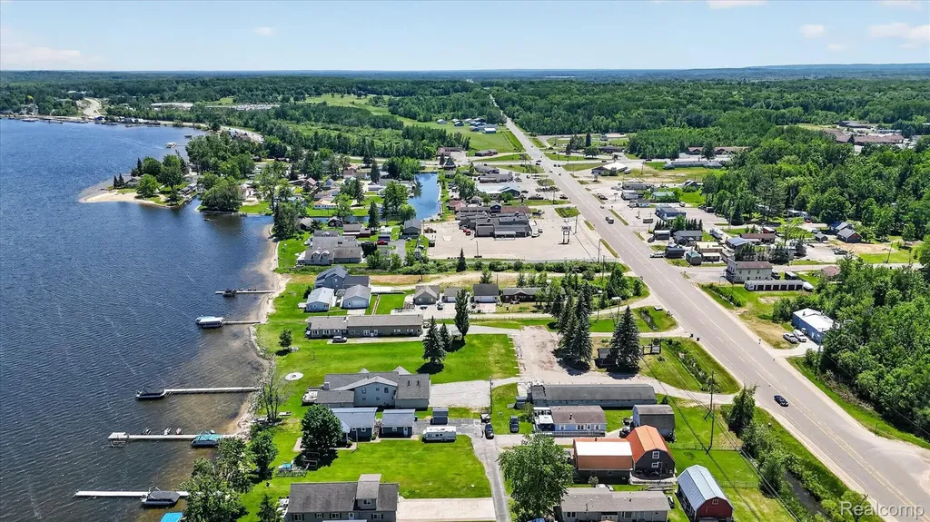 9220 Junebug Lane Lake Township MI 48629