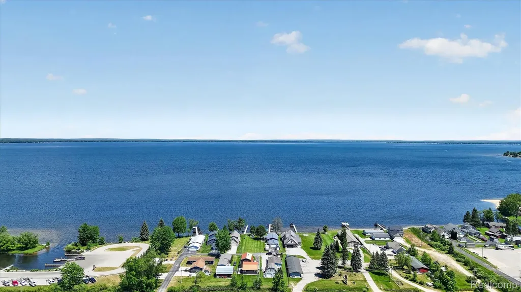 9220 Junebug Lane Lake Township MI 48629