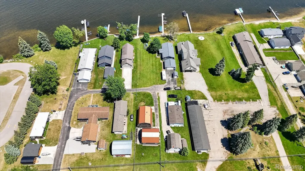 9220 Junebug Lane Lake Township MI 48629