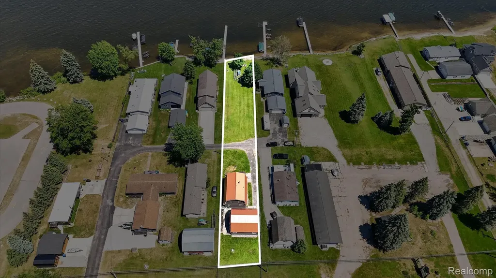 9220 Junebug Lane Lake Township MI 48629