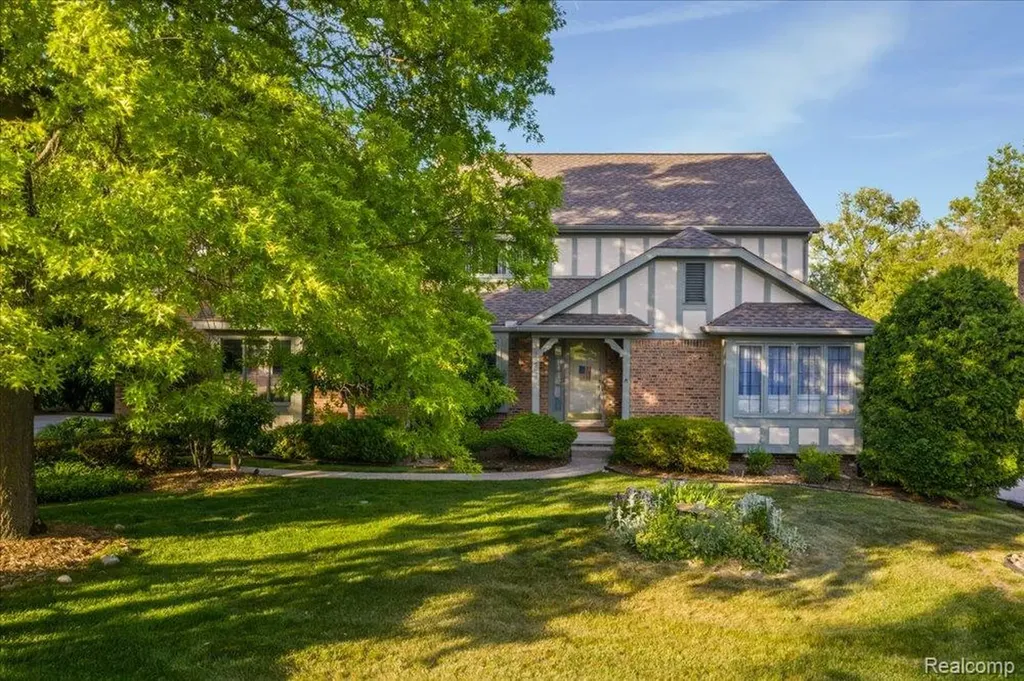 39256 Heatherbrook Drive Farmington Hills City MI 48331