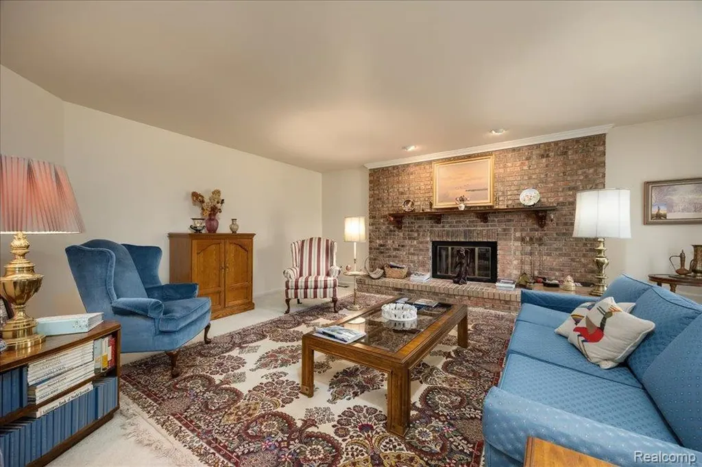 39256 Heatherbrook Drive Farmington Hills City MI 48331