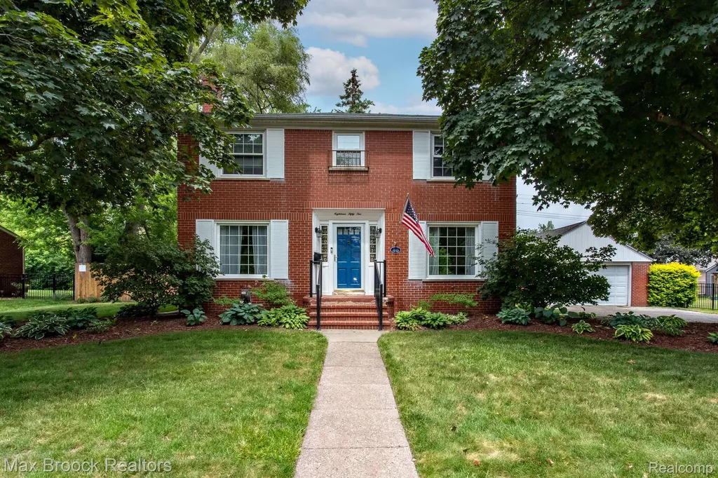 1852 Edgewood Boulevard Berkley City MI 48072