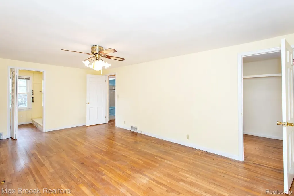 1852 Edgewood Boulevard Berkley City MI 48072
