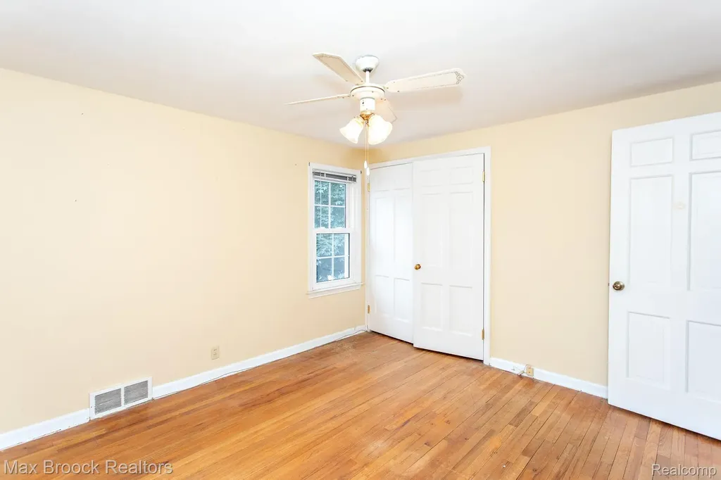 1852 Edgewood Boulevard Berkley City MI 48072