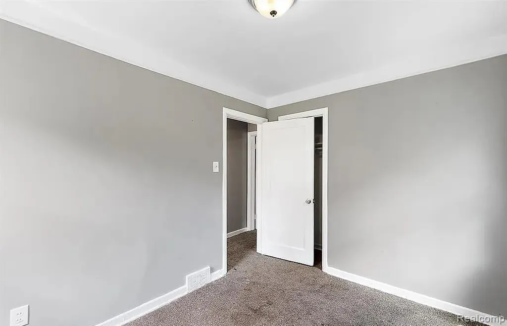 11352 Nottingham Road Detroit City MI 48224