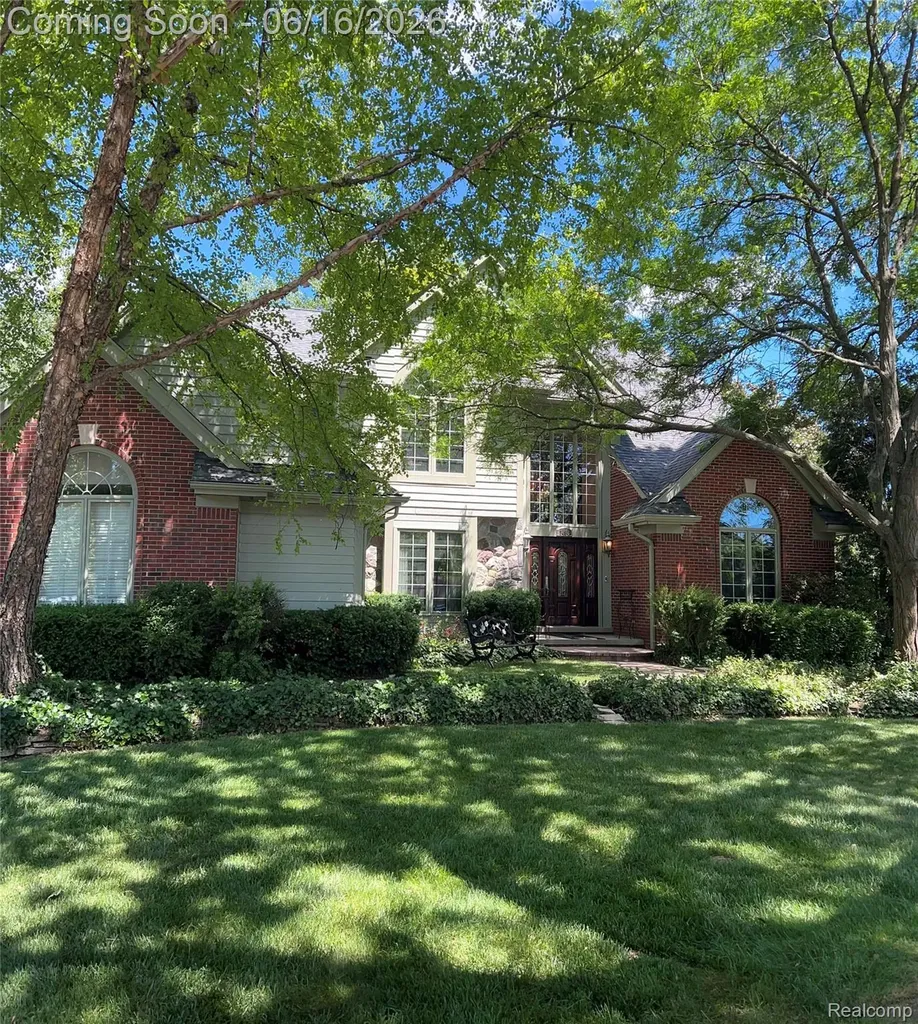 3486 Shakespeare Drive Troy City MI 48084