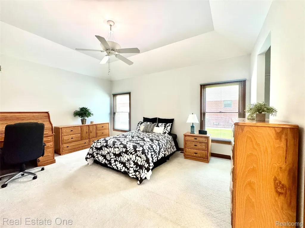 2616 Pebble Beach Drive Oakland Charter Township MI 48363