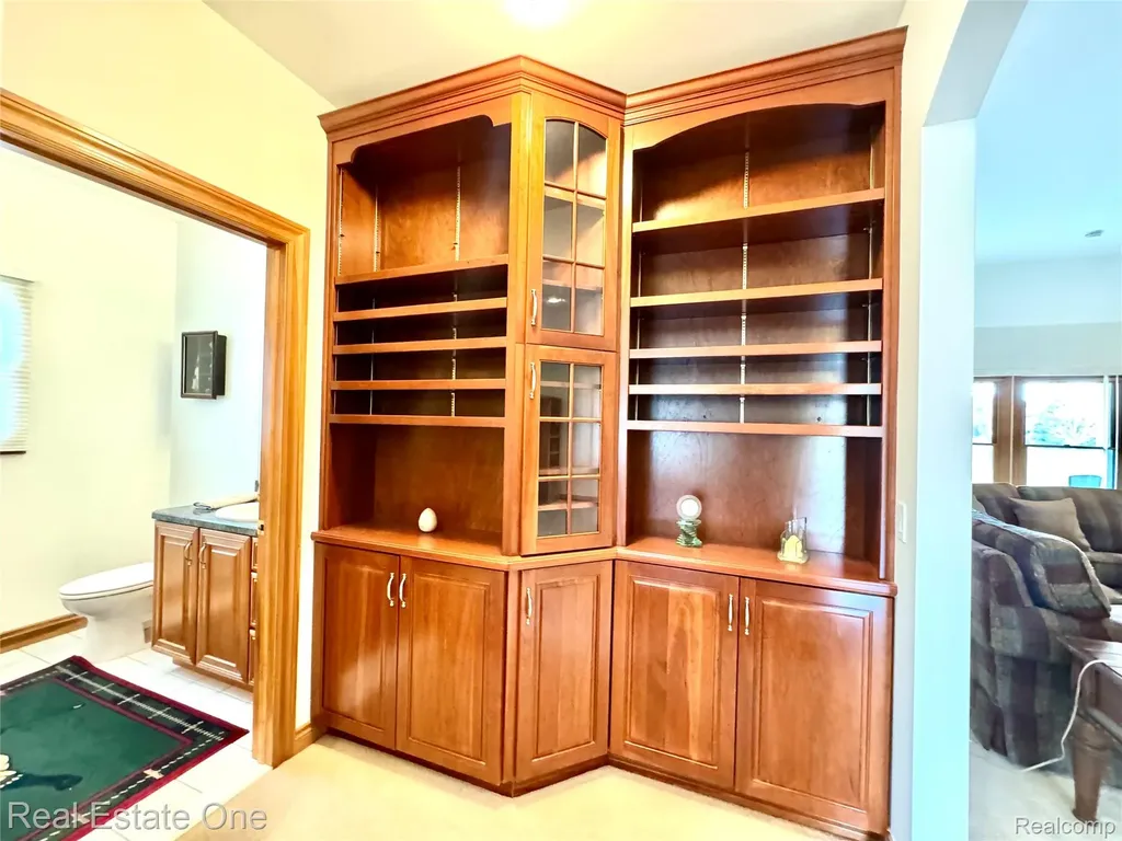2616 Pebble Beach Drive Oakland Charter Township MI 48363