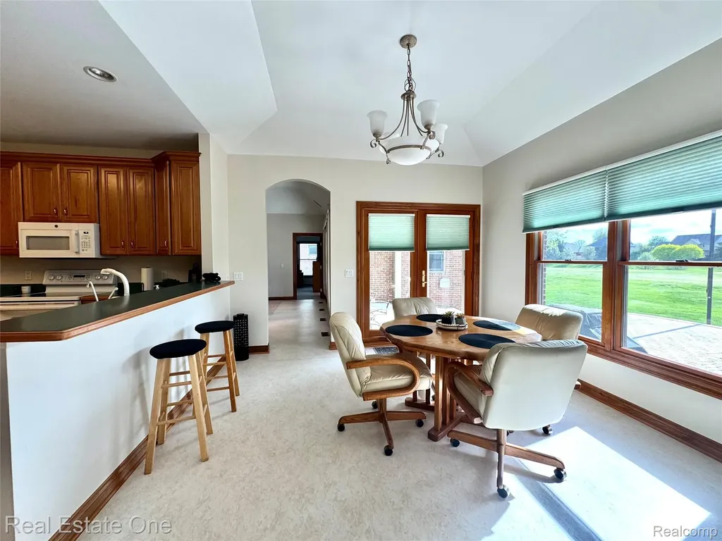 2616 Pebble Beach Drive Oakland Charter Township MI 48363