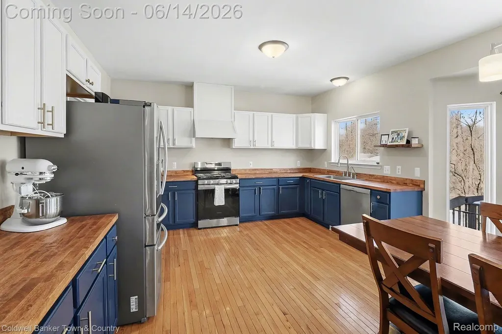 9120 Lakewood Drive Northfield Township MI 48189