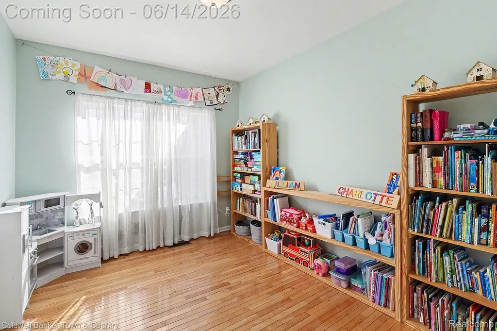 9120 Lakewood Drive Northfield Township MI 48189