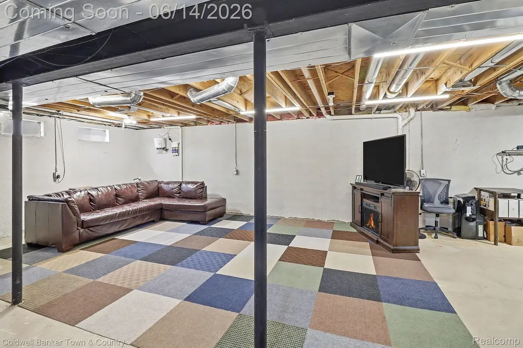 9120 Lakewood Drive Northfield Township MI 48189