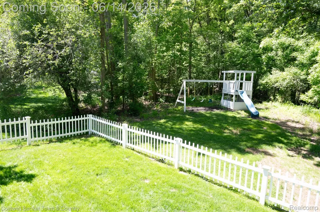 9120 Lakewood Drive Northfield Township MI 48189
