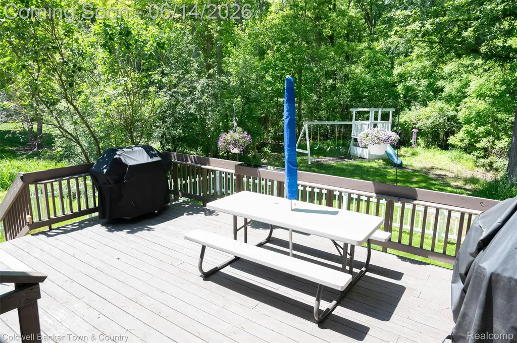 9120 Lakewood Drive Northfield Township MI 48189