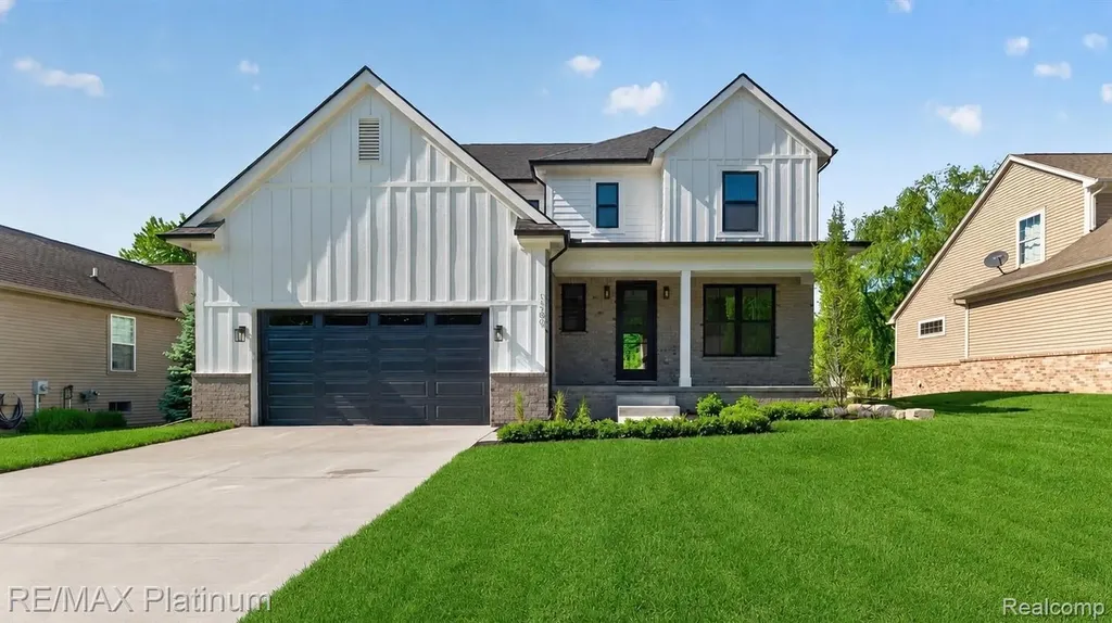 1309 Walloon Way Orion Charter Township MI 48360