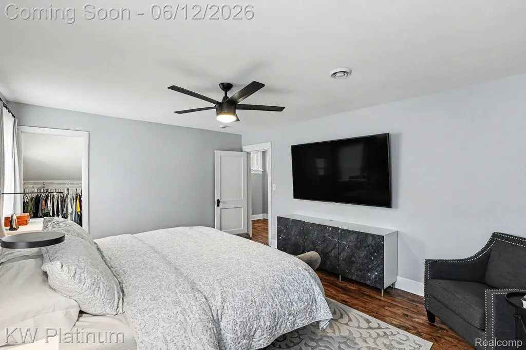 404 N Main Street Capac Village MI 48014